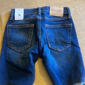 Abercrombie Boys 7/8 denim shorts